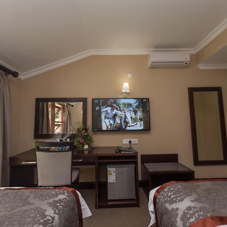 Sunbird Lilongwe Hotel ภายนอก รูปภาพ