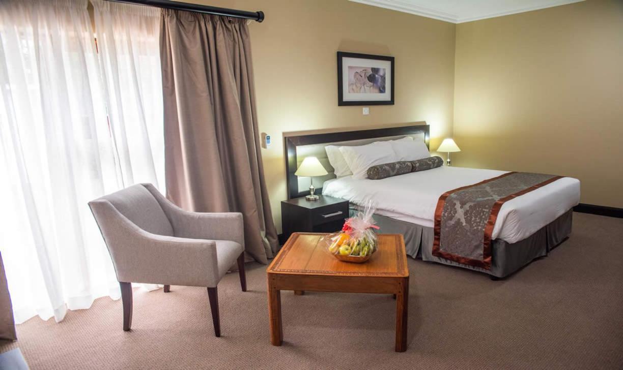 Sunbird Lilongwe Hotel ภายนอก รูปภาพ