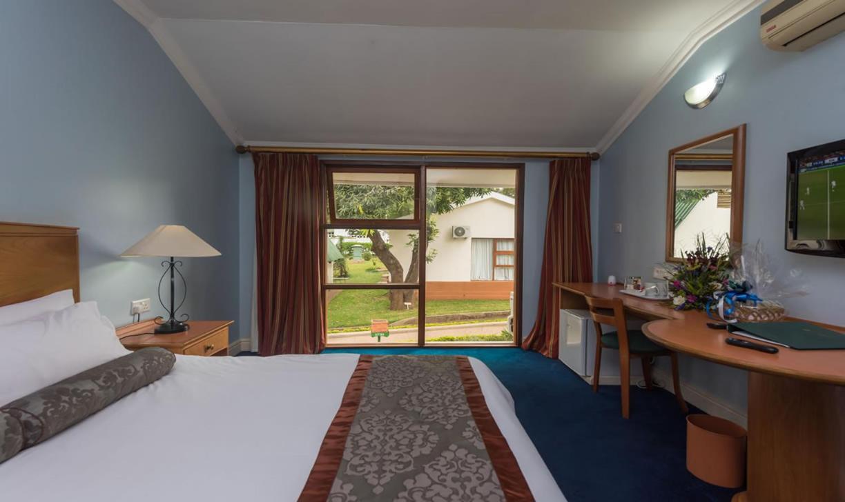 Sunbird Lilongwe Hotel ภายนอก รูปภาพ