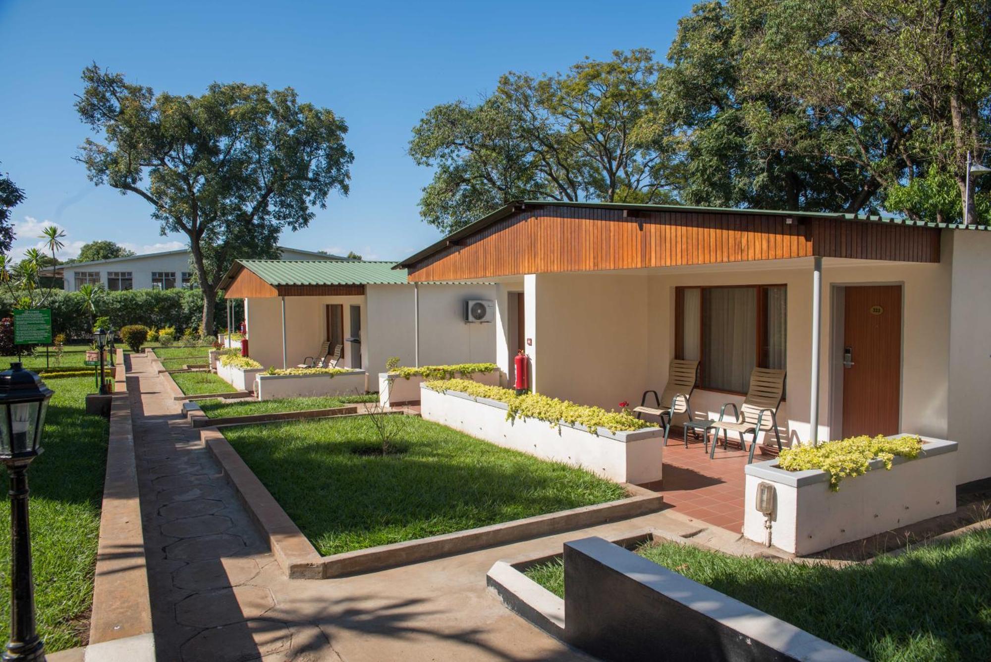 Sunbird Lilongwe Hotel ภายนอก รูปภาพ