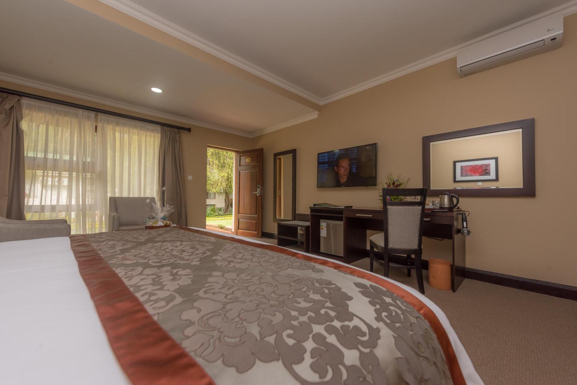 Sunbird Lilongwe Hotel ภายนอก รูปภาพ