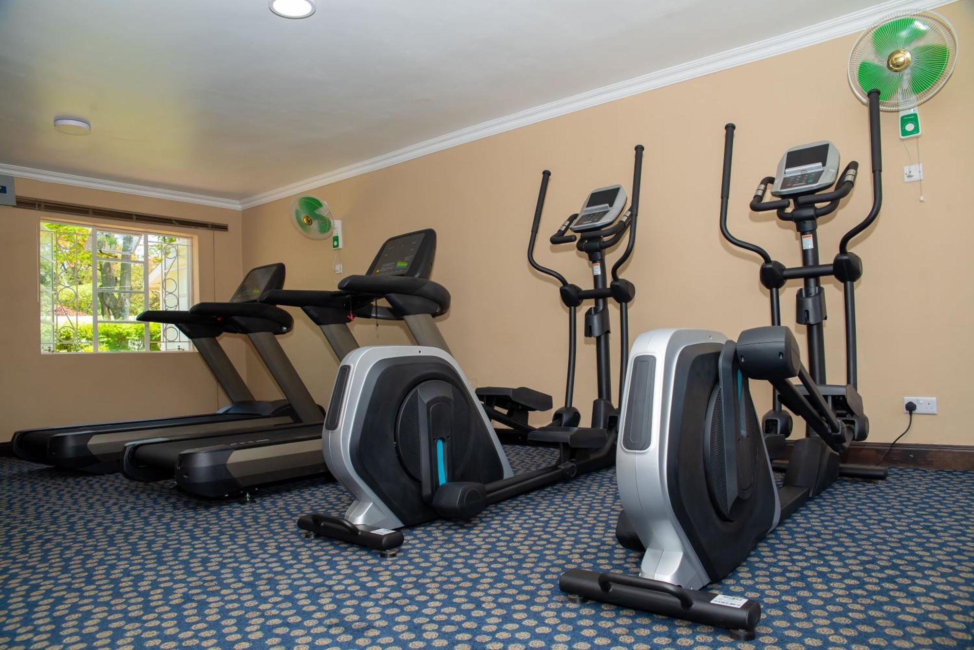 Sunbird Lilongwe Hotel ภายนอก รูปภาพ